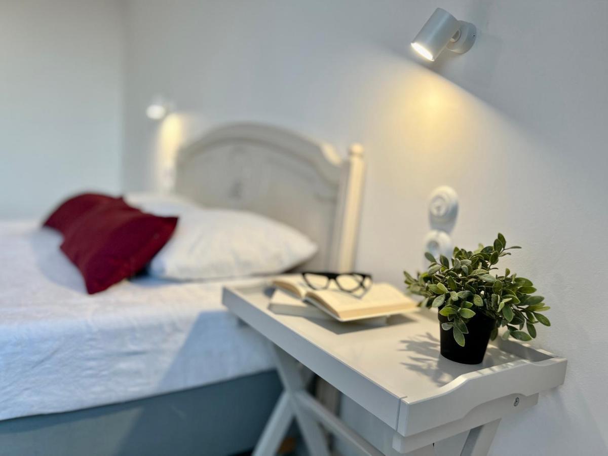 Pod Roza Bed & Breakfast Leba Bagian luar foto