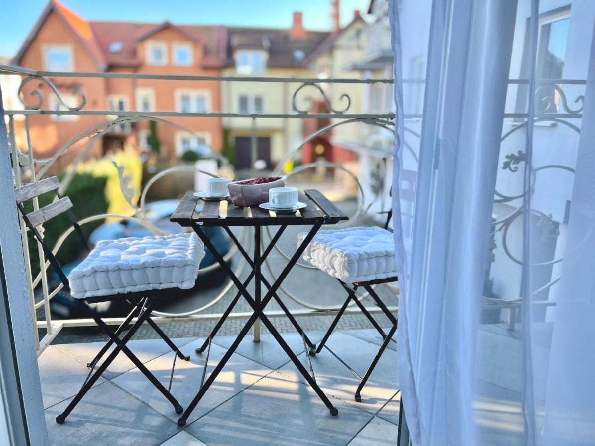 Pod Roza Bed & Breakfast Leba Bagian luar foto