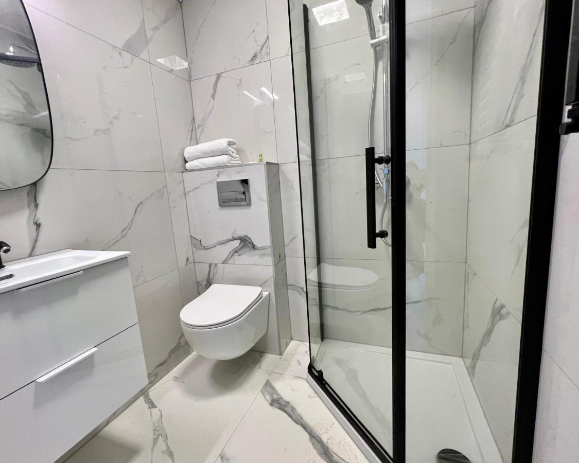 Pod Roza Bed & Breakfast Leba Bagian luar foto
