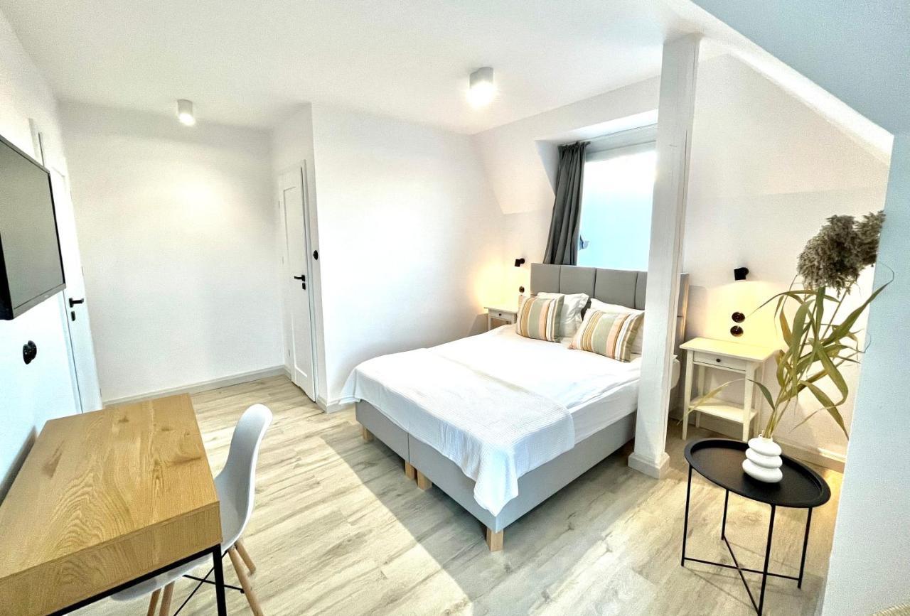 Pod Roza Bed & Breakfast Leba Bagian luar foto