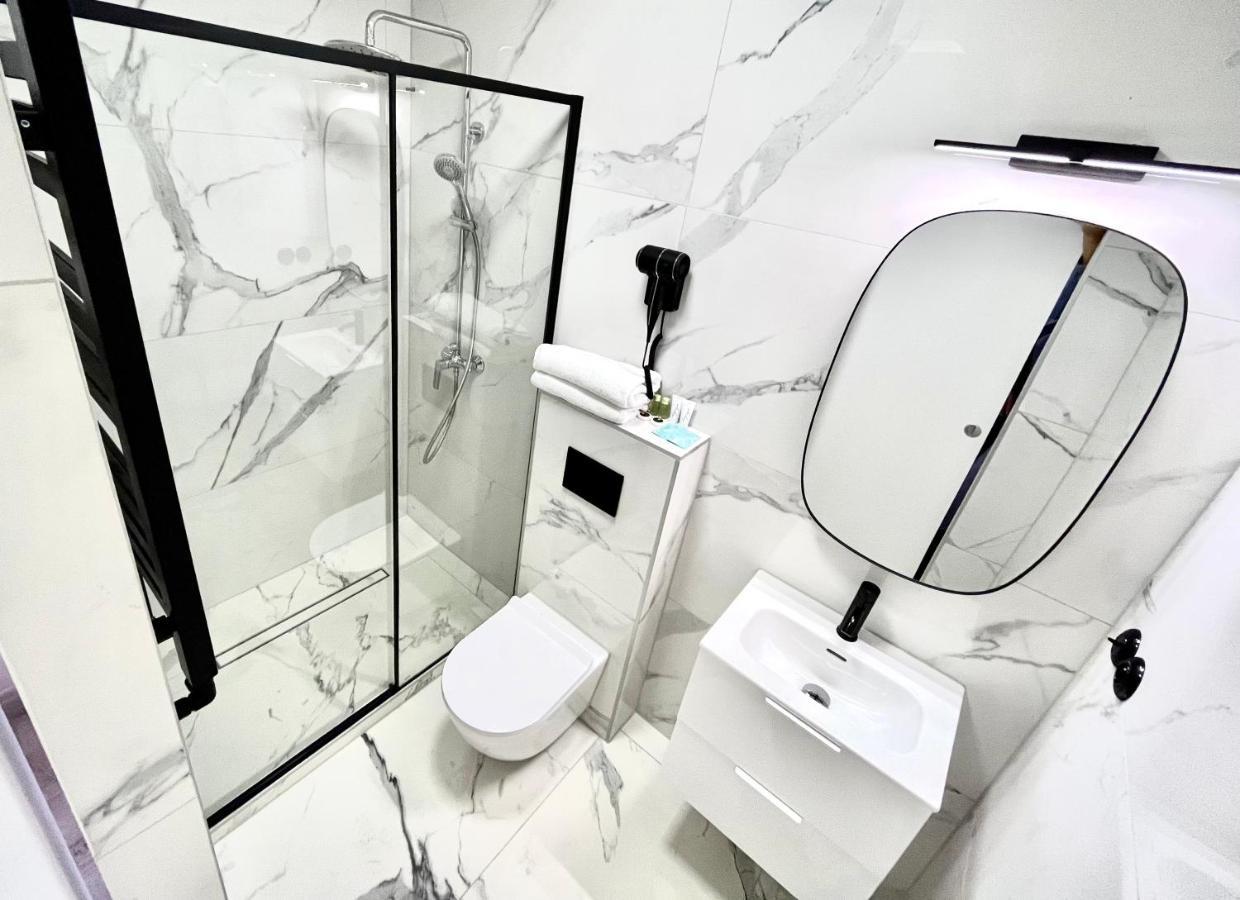 Pod Roza Bed & Breakfast Leba Bagian luar foto