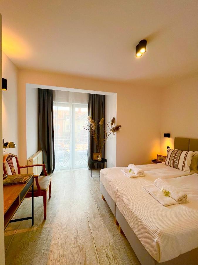 Pod Roza Bed & Breakfast Leba Bagian luar foto