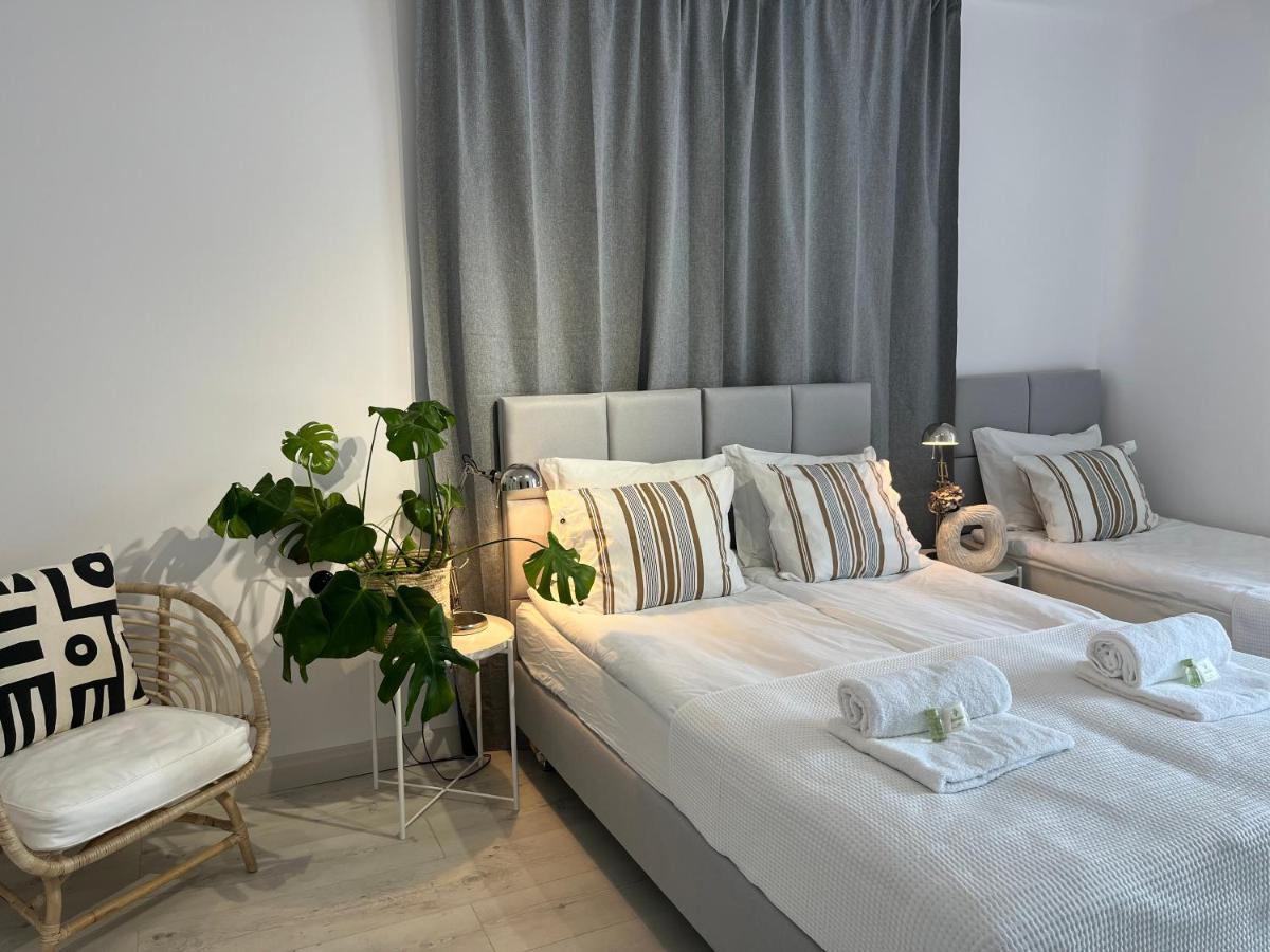 Pod Roza Bed & Breakfast Leba Bagian luar foto