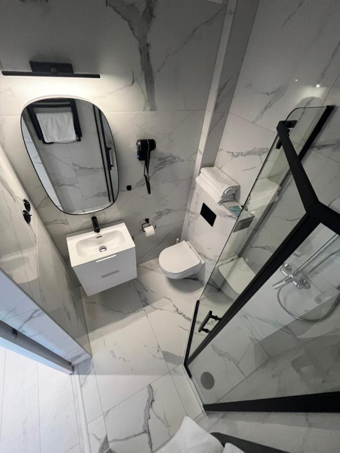 Pod Roza Bed & Breakfast Leba Bagian luar foto
