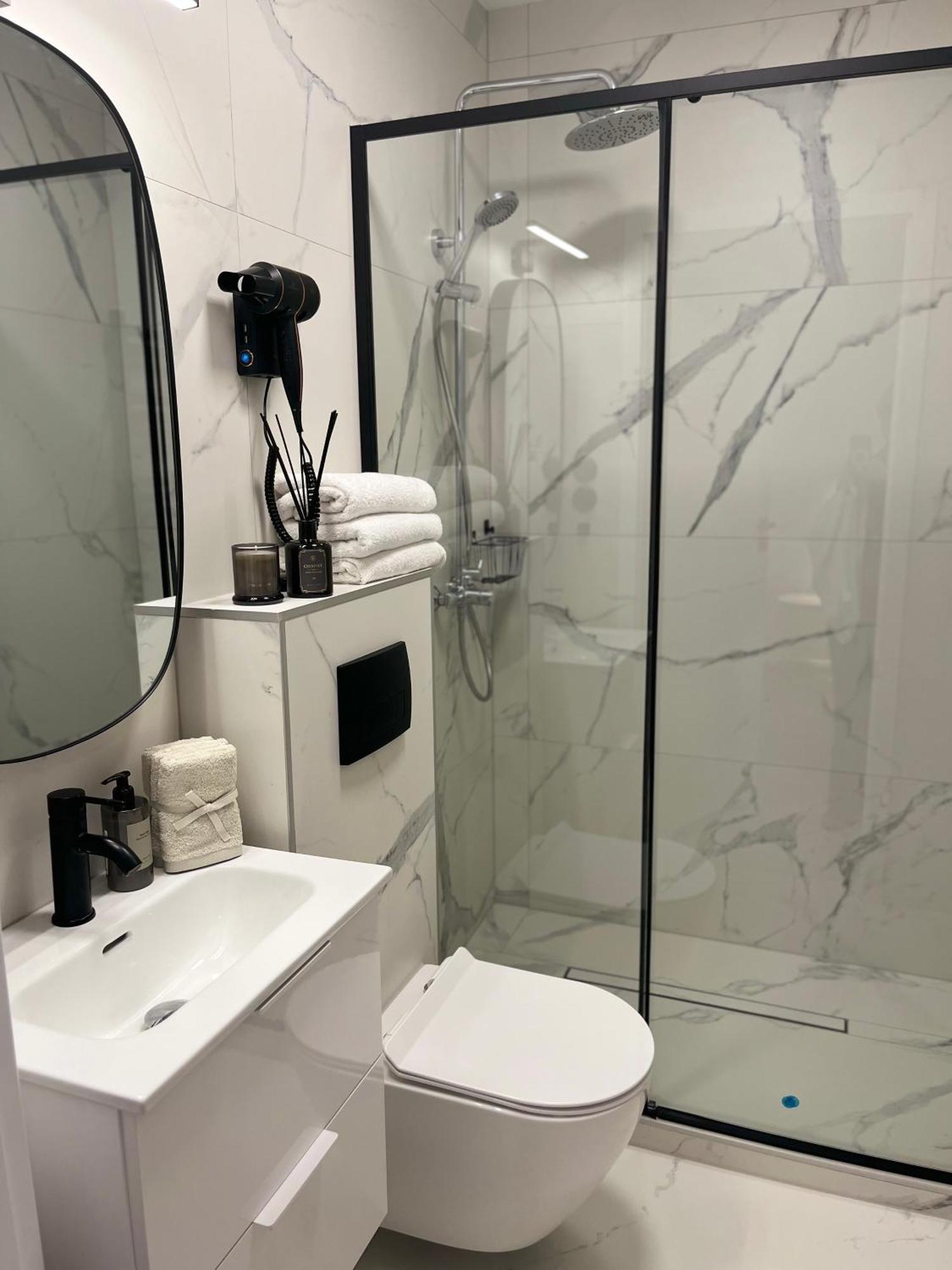 Pod Roza Bed & Breakfast Leba Bagian luar foto
